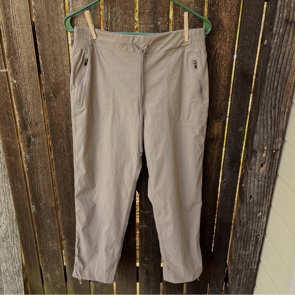 Eddie Bauer Outdoor Hiking Ripstop Capri Tan Pants Sz M